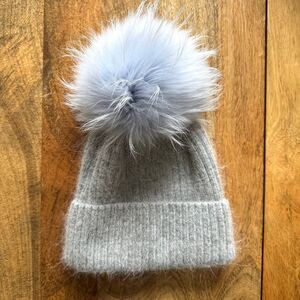 NWOT Linda Richards New York Gray Angora Hat Blue Purple Fur Pom Pom